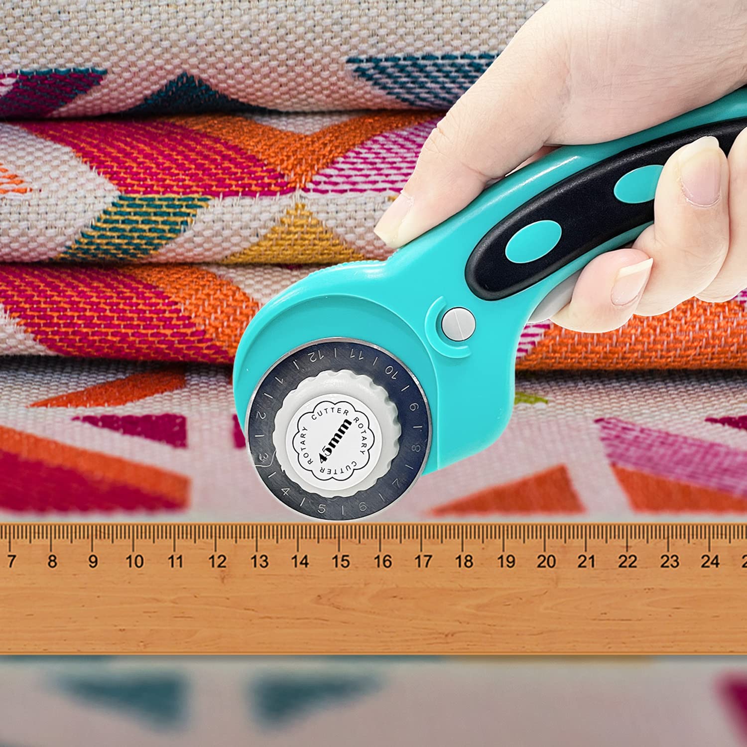 Sutekus Rotary Cutter Set with 5 Blades 45mm Rotary Cutter Tool With Fabric Cutter Wheel for Sewing Fabric Paper Leather Cutting
